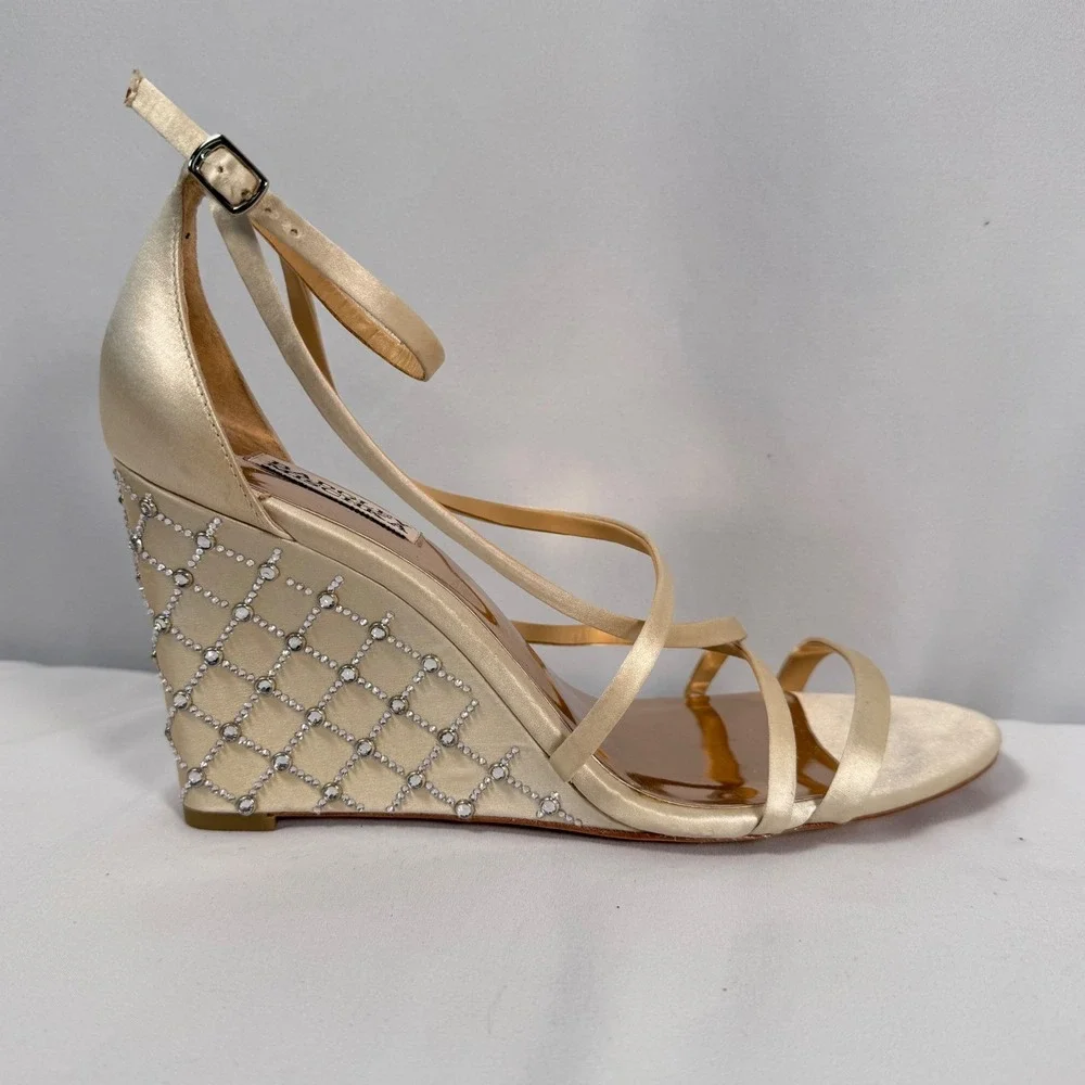 Badgley Mischka Bridal Wedge Sandals Ivory Satin‎ Rinestones Strappy Womens 11
